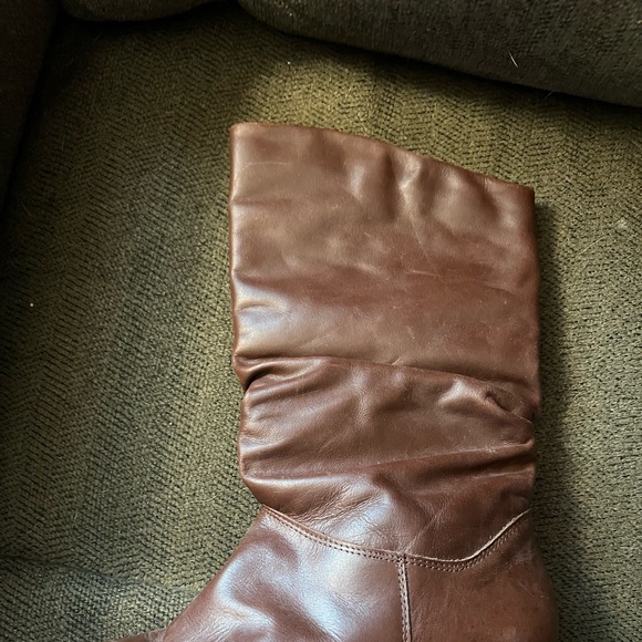 High Brown Boots - Picture 1 of 5
